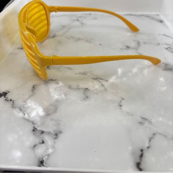 Yellow Shutter Sunglasses - Picture 4 of 5
